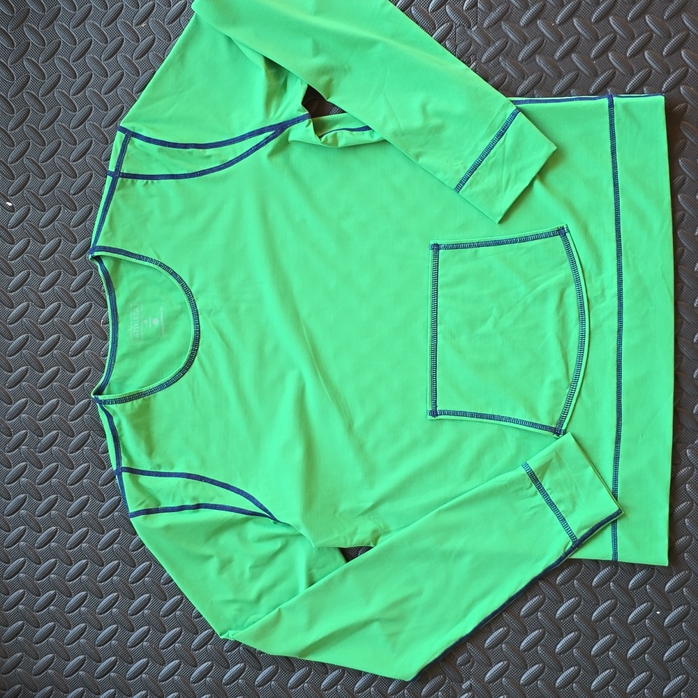 Athleta Green Summer Shade Rash Guard- M